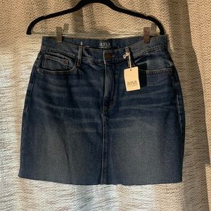 Denim Skirt with front pockets!